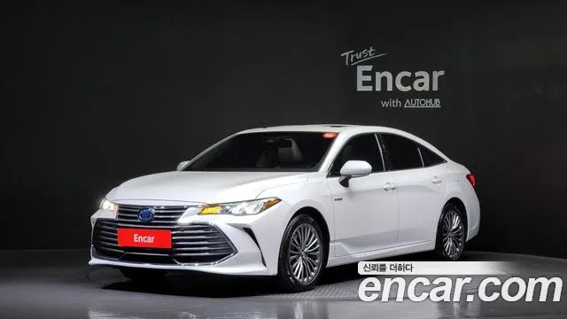 Toyota Avalon 2.5 HYBRID 2019 года из Кореи