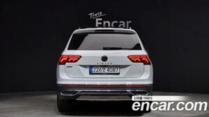 Volkswagen Tiguan 2.0 TSI Prestige 2023 года из Южной Кореи