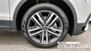 Volkswagen Tiguan 2.0 TSI Prestige 2023 года из Южной Кореи