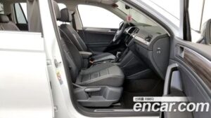 Volkswagen Tiguan 2.0 TSI Prestige 2023 года из Южной Кореи
