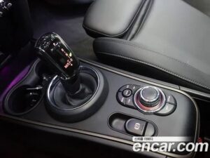 Mini Countryman CLASSIC Plus 2022 года из Южной Кореи