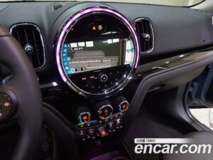 Mini Countryman CLASSIC Plus 2022 года из Южной Кореи