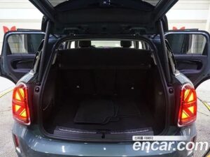 Mini Countryman CLASSIC Plus 2022 года из Южной Кореи