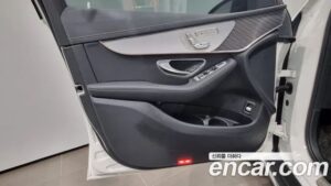 Mercedes-Benz EQC EQC400 4MATIC 2020 года из Южной Кореи