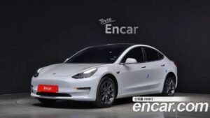 Tesla Model 3 Standard RANGE Plus 2020 года из Южной Кореи