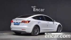 Tesla Model 3 Standard RANGE Plus 2020 года из Южной Кореи