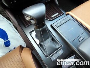 Lexus ES Luxury Plus 2021 года из Южной Кореи
