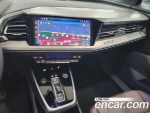 Audi Q4 e-TRON 40 Premium 2022 года из Южной Кореи