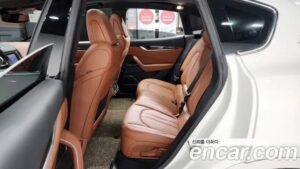 Maserati Levante 3.0 AWD GranSport 2021 года из Южной Кореи