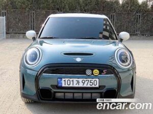 Mini Cooper 5Door MULTITONE Edition 2023 года из Южной Кореи