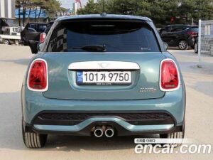 Mini Cooper 5Door MULTITONE Edition 2023 года из Южной Кореи