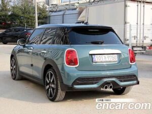 Mini Cooper 5Door MULTITONE Edition 2023 года из Южной Кореи