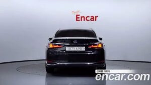 Lexus ES Executive 2021 года из Южной Кореи