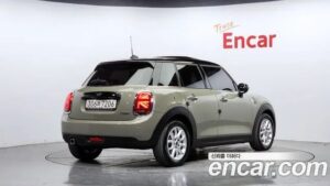 Mini Cooper 5Door HIGH 2021 года из Южной Кореи