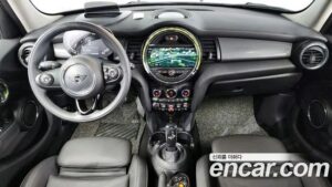 Mini Cooper 5Door HIGH 2021 года из Южной Кореи