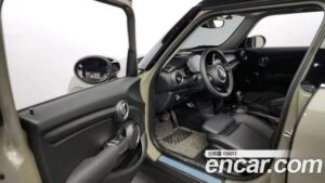 Mini Cooper 5Door HIGH 2021 года из Южной Кореи