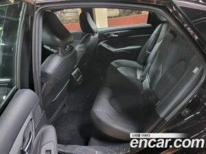 Toyota Avalon 2.5 HYBRID 2021 года из Южной Кореи