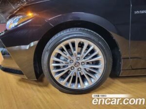 Toyota Avalon 2.5 HYBRID 2021 года из Южной Кореи