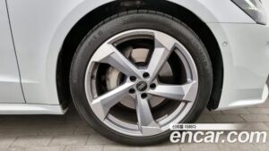 Audi A7 50 TDI 4WD Premium 2022 года из Южной Кореи