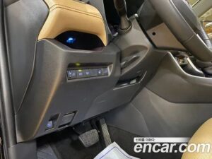 Toyota RAV4 2.5 4WD HYBRID 2021 года из Южной Кореи