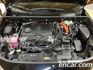 Toyota RAV4 2.5 4WD HYBRID 2021 года из Южной Кореи