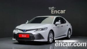 Toyota Camry 2.5 LE HYBRID 2022 года из Южной Кореи