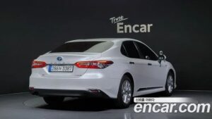 Toyota Camry 2.5 LE HYBRID 2022 года из Южной Кореи