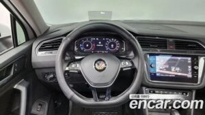 Volkswagen Tiguan 2.0 TDI 4motion Prestige 2020 года из Южной Кореи