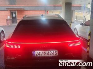 Audi Q8 55 TFSI 4WD Premium 2022 года из Южной Кореи