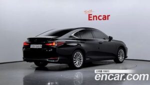 Lexus ES Luxury Plus 2020 года из Южной Кореи