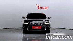 Lexus ES Luxury Plus 2020 года из Южной Кореи