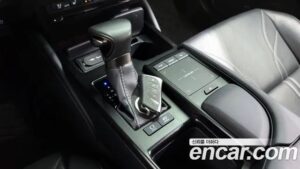 Lexus ES Luxury Plus 2020 года из Южной Кореи