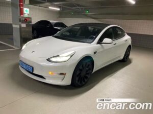 Tesla Model 3 Performance 2022 года из Южной Кореи