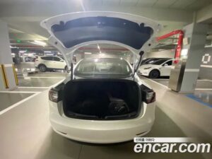 Tesla Model 3 Performance 2022 года из Южной Кореи