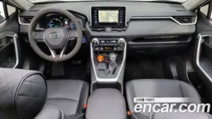 Toyota RAV4 2.5 2WD HYBRID 2022 года из Южной Кореи