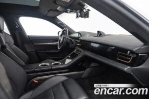 Porsche Taycan Turbo S 2021 года из Южной Кореи