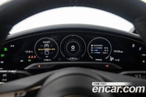 Porsche Taycan Turbo S 2021 года из Южной Кореи