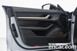 Porsche Taycan Turbo S 2021 года из Южной Кореи