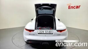 Jaguar F-TYPE P300 Coupe 2020 года из Южной Кореи