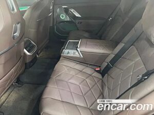 BMW 7-Series 740i sDrive M Sport 2023 года из Южной Кореи