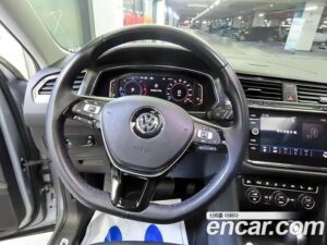 Volkswagen Tiguan 2.0 TDI Prestige 2020 года из Южной Кореи