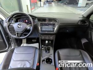 Volkswagen Tiguan 2.0 TDI Prestige 2020 года из Южной Кореи