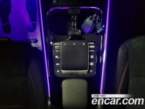 Mercedes-Benz GLB-Class GLB250 4MATIC 2022 года из Южной Кореи