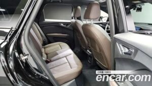 Audi Q4 e-TRON 40 Premium 2022 года из Южной Кореи
