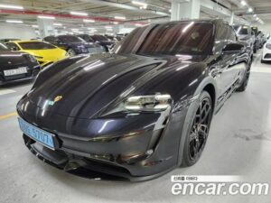 Porsche Taycan Turbo CROSS TURISMO 2022 года из Южной Кореи