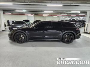 Porsche Taycan Turbo CROSS TURISMO 2022 года из Южной Кореи