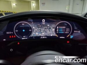 Porsche Taycan Turbo CROSS TURISMO 2022 года из Южной Кореи