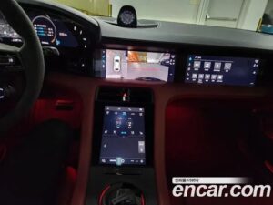 Porsche Taycan Turbo CROSS TURISMO 2022 года из Южной Кореи