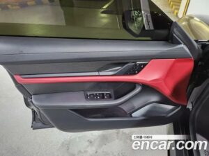 Porsche Taycan Turbo CROSS TURISMO 2022 года из Южной Кореи