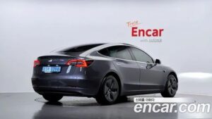 Tesla Model 3 Standard RANGE Plus 2020 года из Южной Кореи